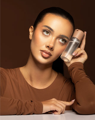 Fixing and refreshing makeup mist Everybody London