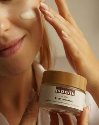 Protective Day Cream with Shea Butter, Vitamin C, and Raspberry Seed Oil Manilu