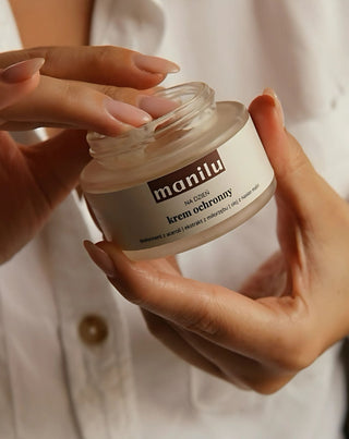 Protective Day Cream with Shea Butter, Vitamin C, and Raspberry Seed Oil Manilu