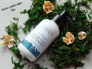 Moisturising Facial Cleansing Emulsion for Dry and Sensitive Skin with Linden Extract Vianek