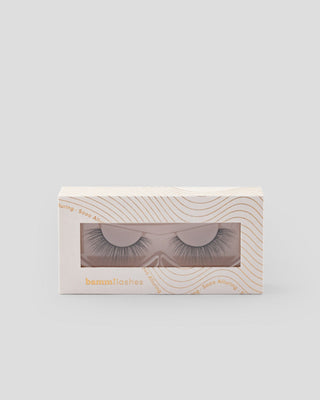 Bamm!Lashes Sooo Alluring 2D false strip eyelashes for repeated use