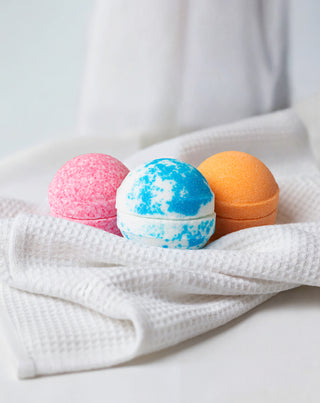 Sparkling bath ball with nourishing oils to moisturize the skin Nutridome - 4