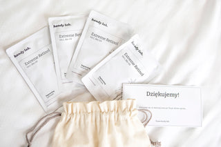 Face Mask Set of 4 Regenerating Hand Masks in Gloves with Retinol and SPF 20 Handy Lab