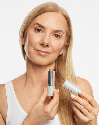 Bronzer w sztyfcie do konturowania twarzy do cery dojrzałej 50+ Aggie 2 - 5