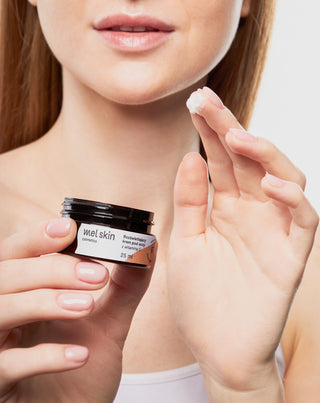 Mel Skin brightening eye cream with vitamin C