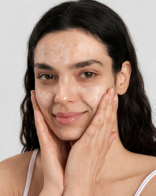 Face peeling for acne-prone skin with niacinamide, panthenol, BHA, and microbeads Anti-Acne Orphica Clinic 100 ml - 2