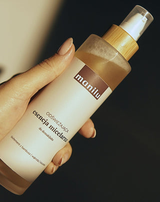 Manilu refreshing Micellar Essence for make up removal soothing irritation with D-panthenol - 4