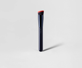 Say Makeup foundation brush with an angled head and flat bristles No. 7 - 1