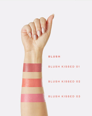 Cream Blush in Coral Shade Blush Kissed 02 Paese