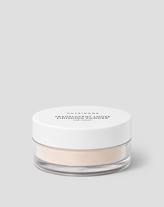 Loose, transparent finishing powder with a silky finish Nutridome_3 - 4